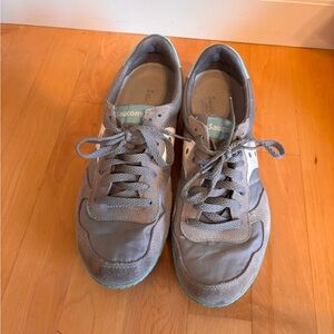 Saucony Jazz Gray and Blue sneakers, women’s size 8.5